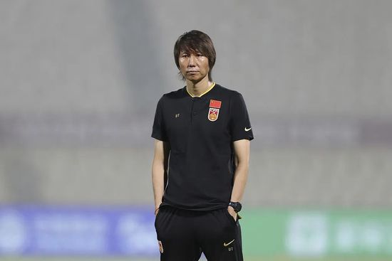 美女开档